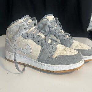 Jordan 1 Mid SE Women's Youth Sneakers in Coconut Milk Particle Grey